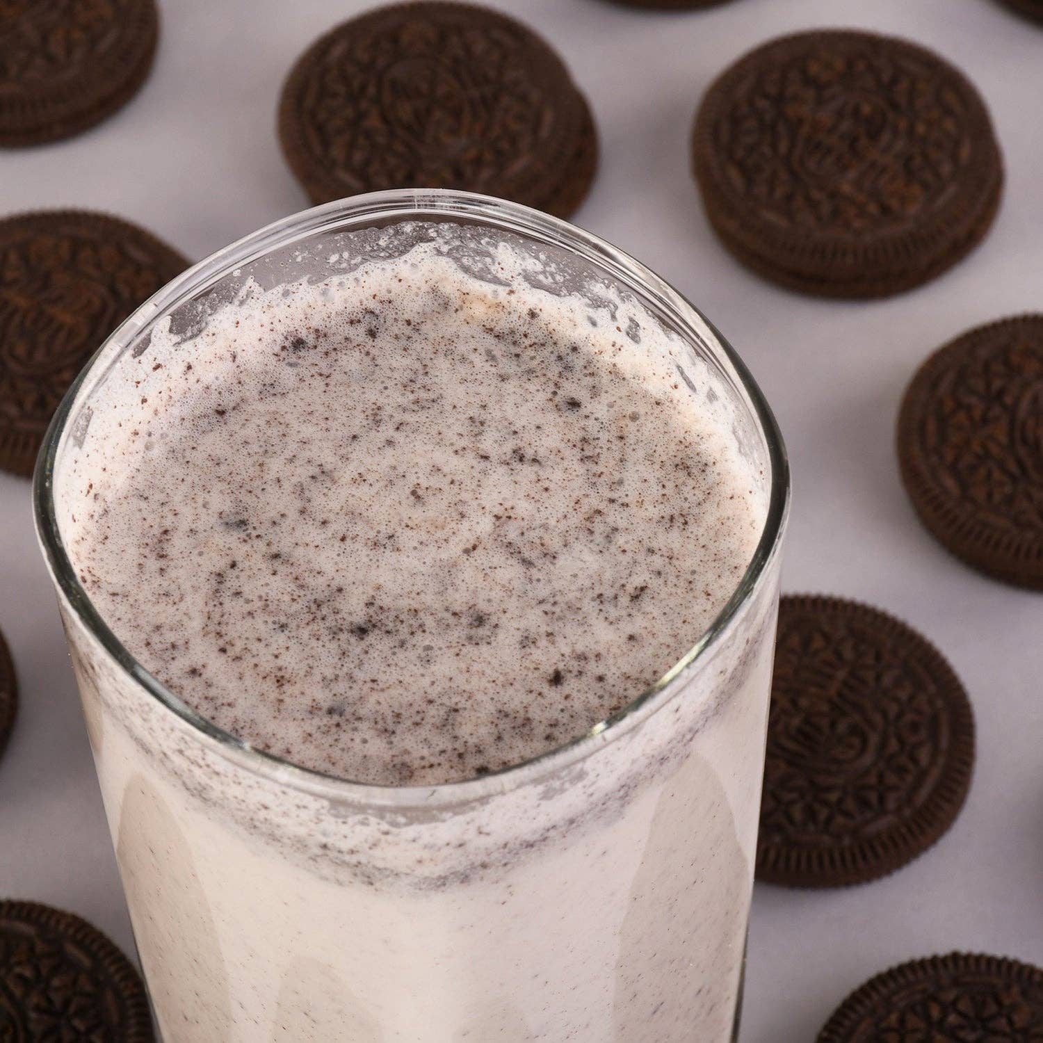 Husky Dunker Cookies 'n Cream Grass-Fed Whey Protein